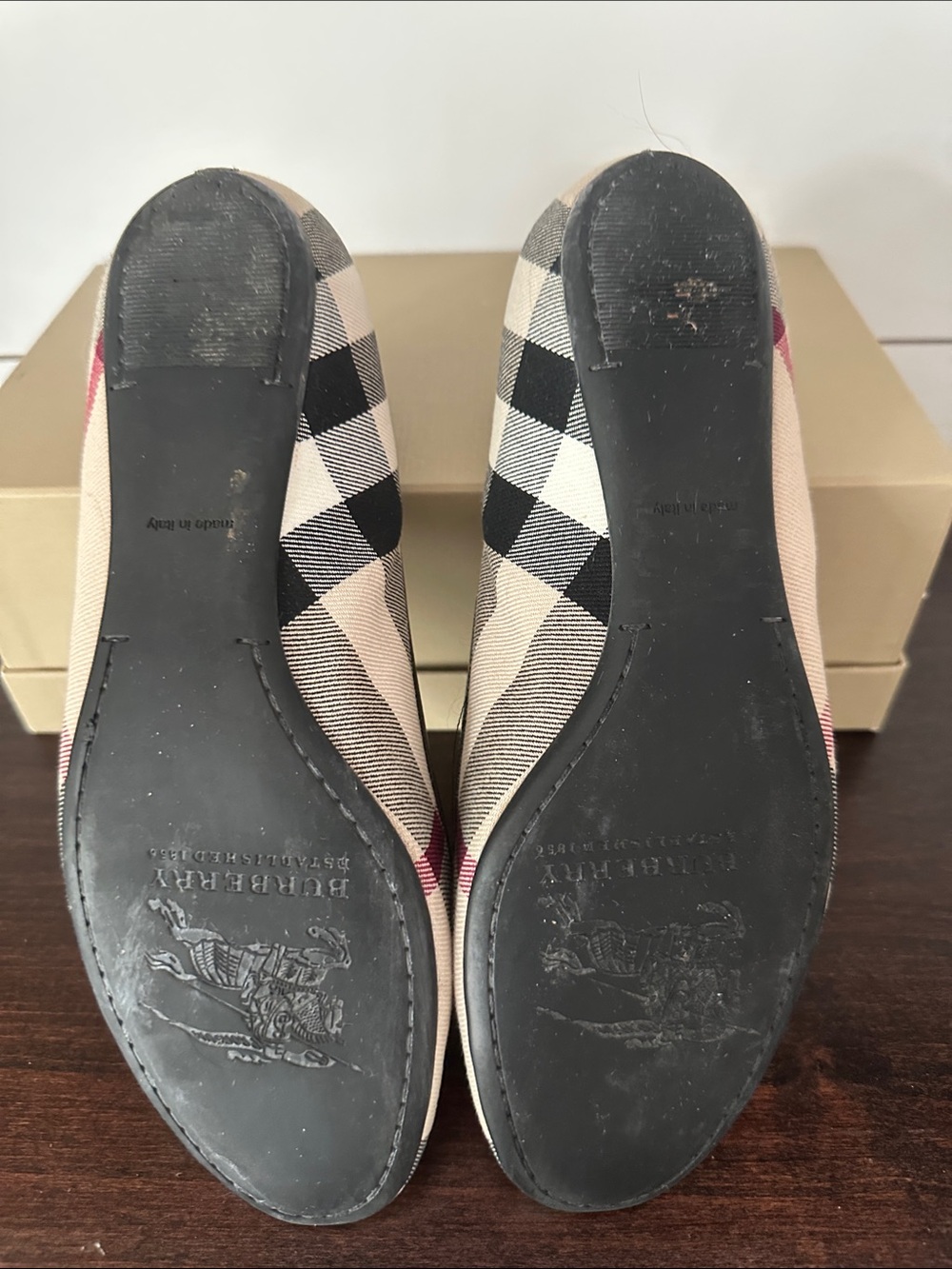 Burberry Black and Cream Check Round-Toe Ballet Flats - Picture 7 of 7